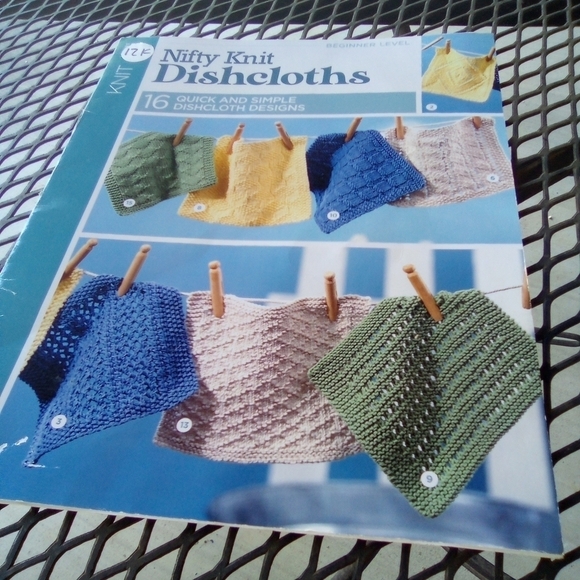 Nifty Knit Dishcloths: 16 Designs Knitting Leisure Arts - Picture 1 of 3